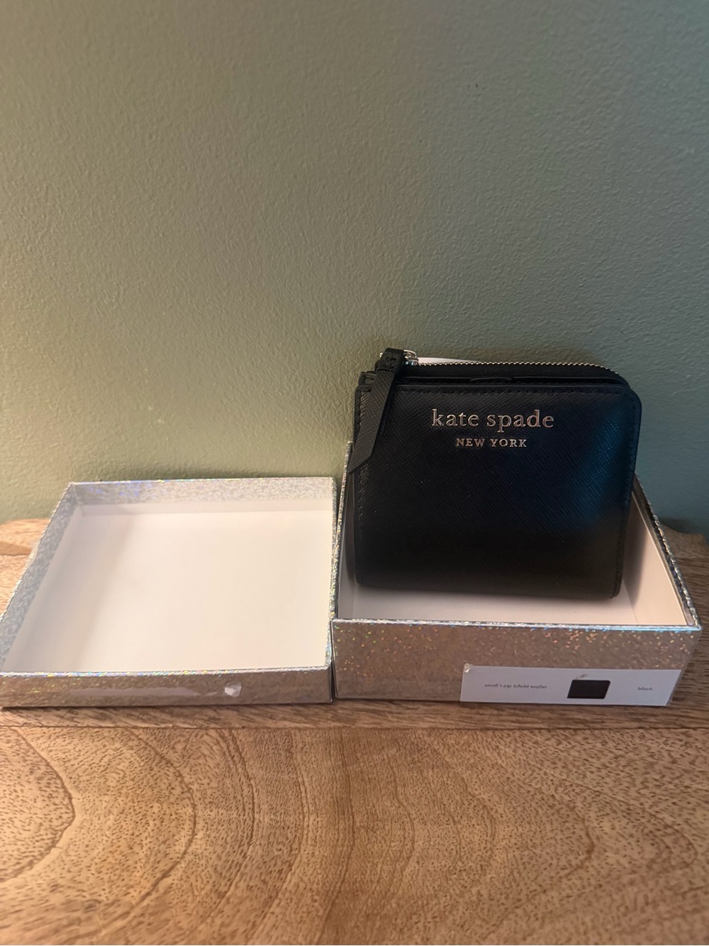New kate spade Black Zip Wallet